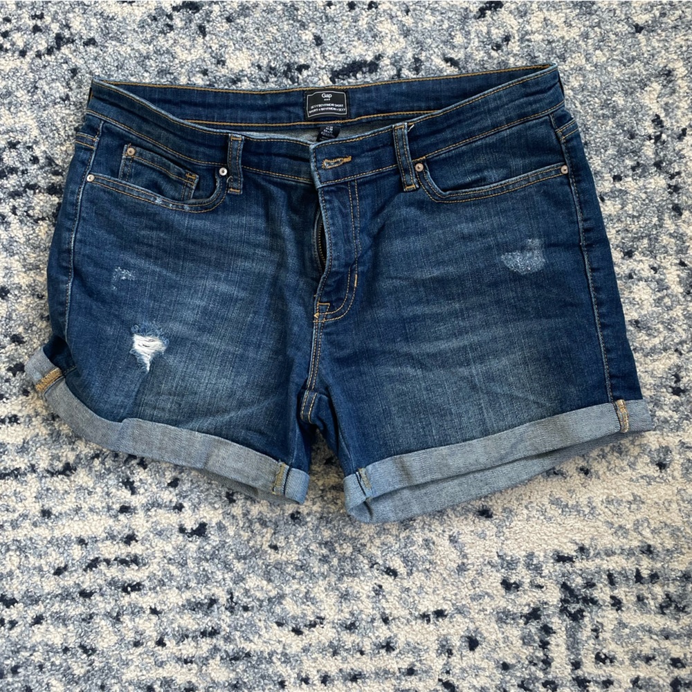Gap sexy boyfriend short